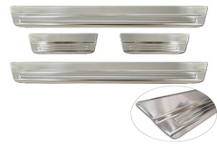 Nakładki progowe do Suzuki Swift 7