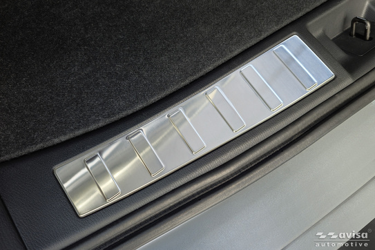 Nakładka wewnętrzna progu bagażnika do Mitsubishi Outlander do Mitsubishi Outlander 4 (Stal)