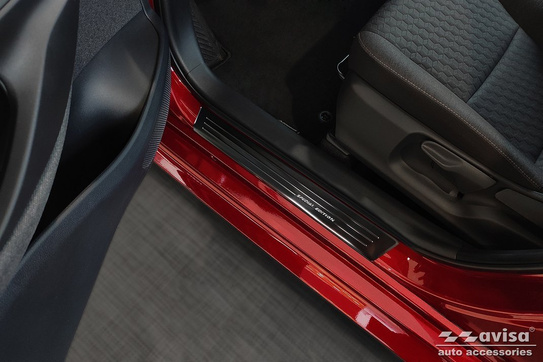 Nakładki ochronne progowe TOYOTA YARIS 4