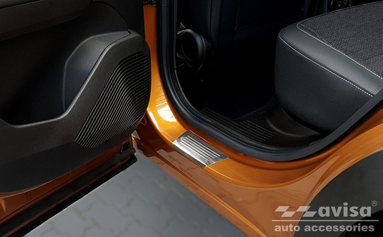 Nakładki progowe do Renault Captur 2