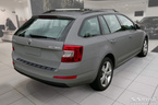 Nakładki progowe Skoda Octavia 3 Kombi (Stal)