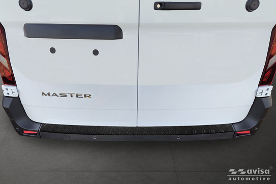 Nakładka na zderzak tylny do Renault Master 4 (Czarny mat)