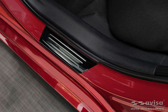 Nakładki ochronne progowe TOYOTA CROSS (HYBRID)