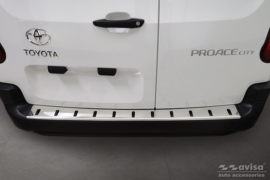 Nakładka STRONG na zderzak tylny Toyota Proace City