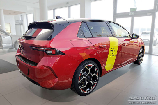 Nakładki na progi Opel Astra 6 L Hatchback