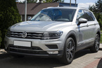 Nakładka na zderzak tylny do Volkswagen Tiguan 2 Carbon (czarny)