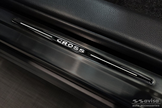 Nakładki progowe do Toyota Corolla Cross