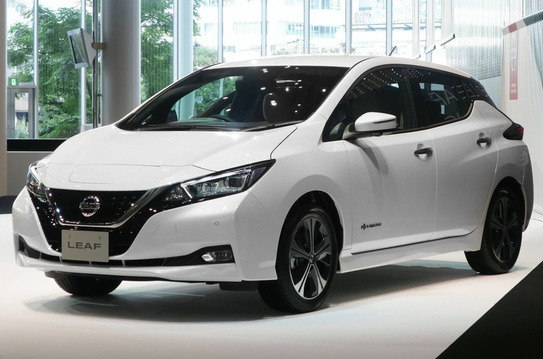 Nakładka na zderzak tylny Nissan Leaf 2 (Czarna)