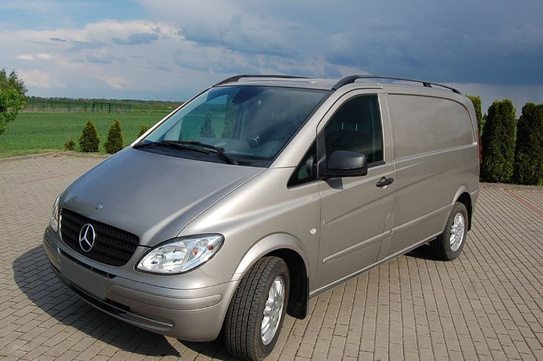Mercedes W639 Vito/Viano Nakładka (listwa) ochronna na zderzak tylny