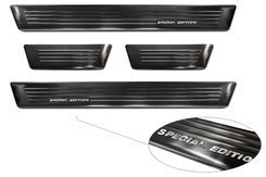 Nakładki progowe do Audi Q2 (Czarne)