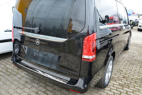 Mercedes W447 V klasa Zestaw (Nakładka na zderzak tylny + nakładki progowe). 