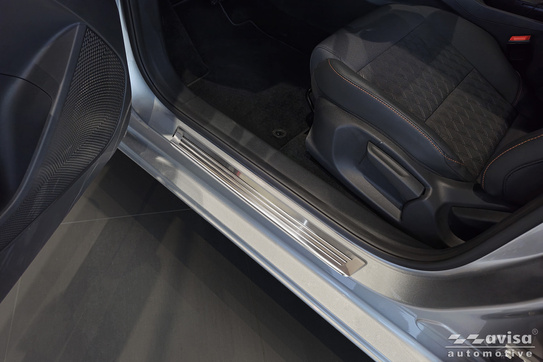 Nakładki ochronne na progi MG 3 III