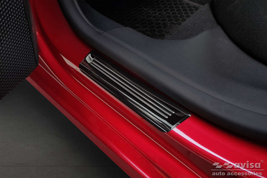 Nakładki na progi Opel Astra 6 L Hatchback