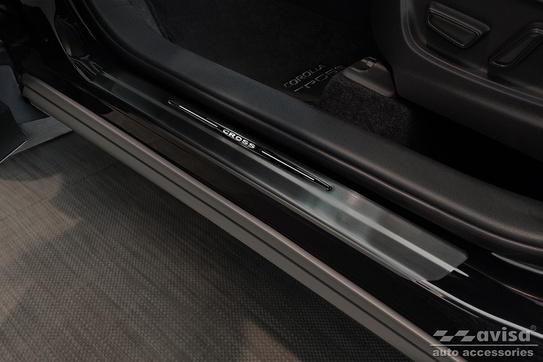 Nakładki progowe do Toyota Corolla Cross