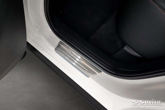 Nakładki progowe do Mazda CX-60