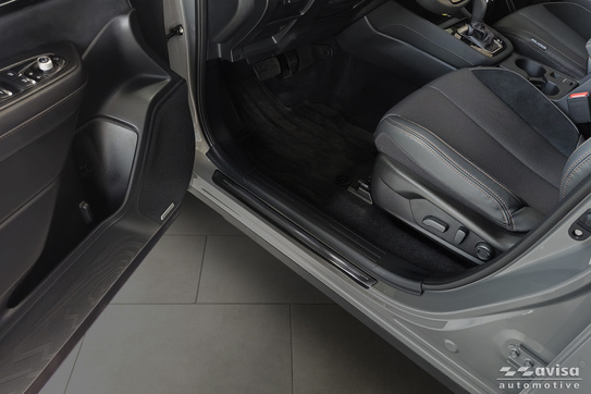 Nakładki progowe do Subaru Forester 6