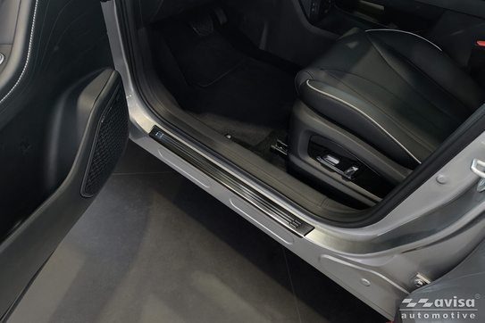 Nakładki ochronne na progi Omoda 5