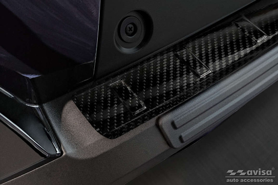 Nakładka na zderzak tylny do Toyota Corolla Cross (Carbon)