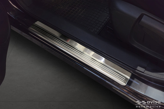 Nakładki progowe do Nissan Qashqai 2 (Stal)