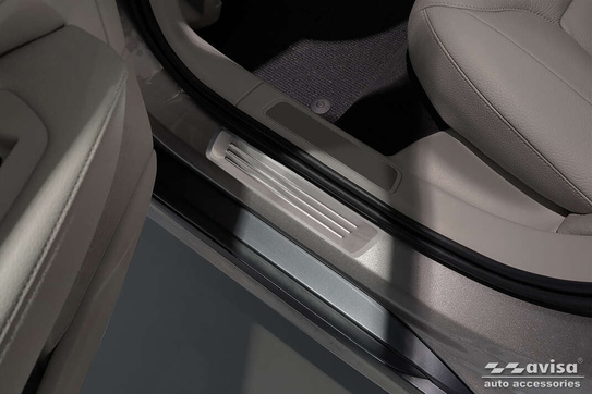 Nakładki progowe do Volvo V90 Kombi (Stal)