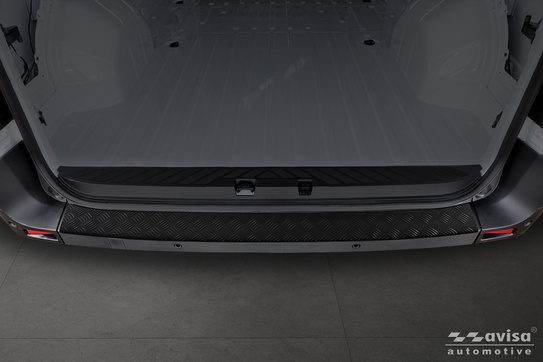 Nakładka na zderzak tylny do Renault Master 4 (Czarny mat)