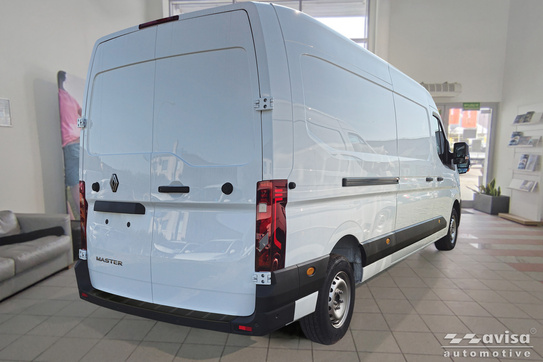 Nakładka na zderzak tylny do Renault Master 4 (Czarny mat)
