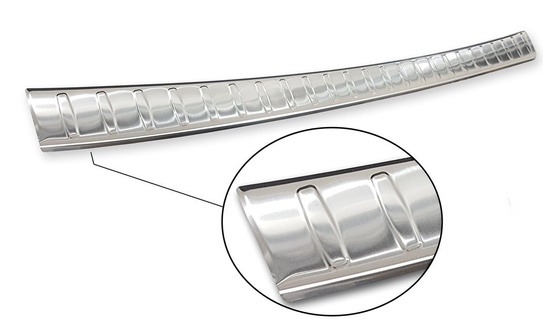 SUZUKI VITARA 2 Nakładka (listwa) ochronna na zderzak tylny