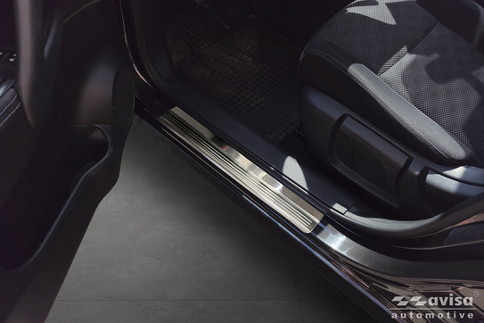 Nakładki progowe do Nissan Qashqai 2 (Stal)