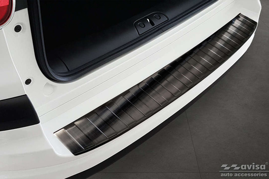 Nakładka na zderzak tylny do FIAT 500 L (Czarna)