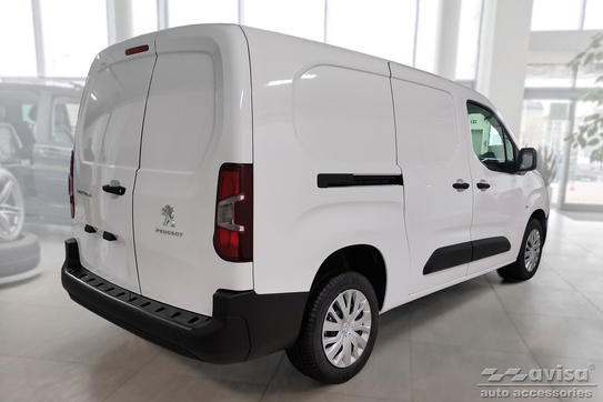 Nakładka STRONG na zderzak tylny Peugeot Partner 3