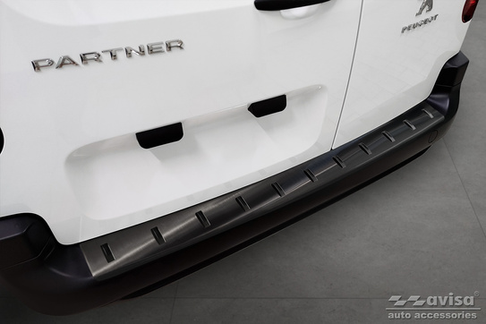 Nakładka STRONG na zderzak tylny Peugeot Partner 3
