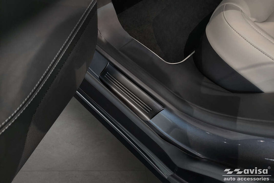 Nakładki na progi do Tesla Model S