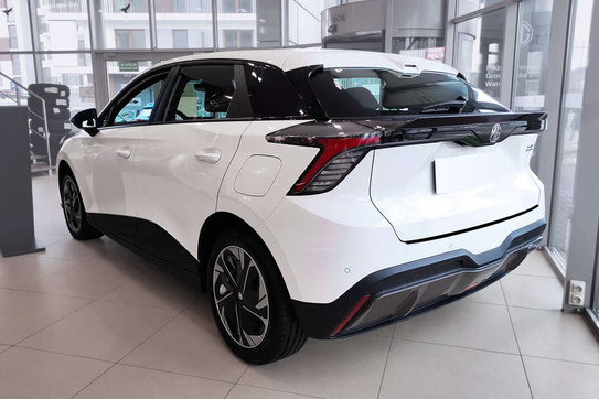 Nakładka na zderzak tylny do MG 4