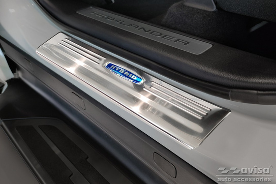 Nakładki progowe do Toyota Highlander 4 (Stal)