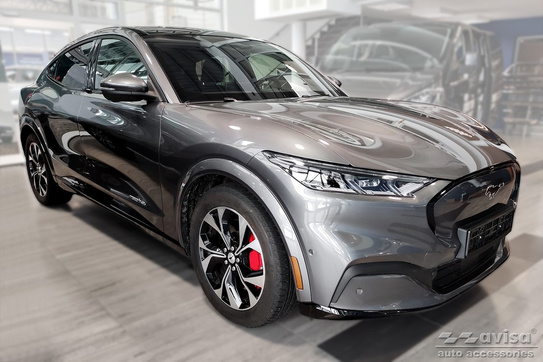 Nakładki progowe do Ford Mustang Mach-E