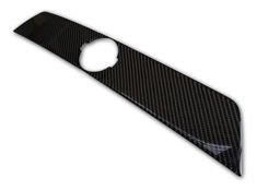 Listwa ozdobna na klapę bagażnika Nissan Micra Carbon 