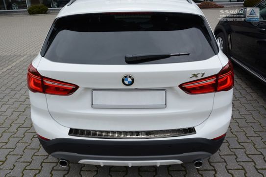 Nakładka na zderzak tylny do BMW serii X1 F48 (Czarna)