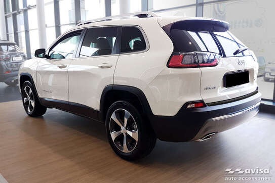 Nakładka na zderzak tylny do Jeep Cherokee 5 .