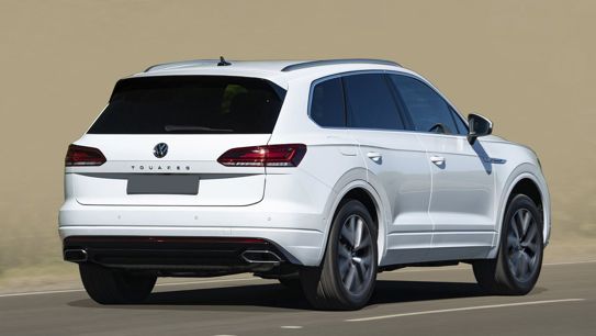 Nakładka na zderzak tylny do Volkswagen Touareg 3 (stal)