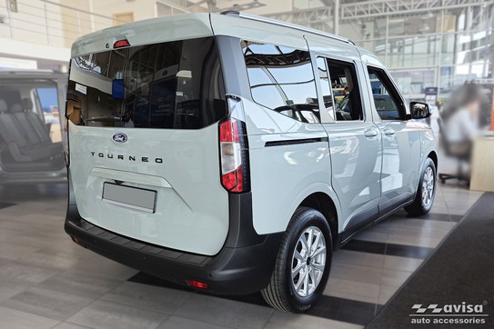 Nakładki na progi do Ford Tourneo Courier 2